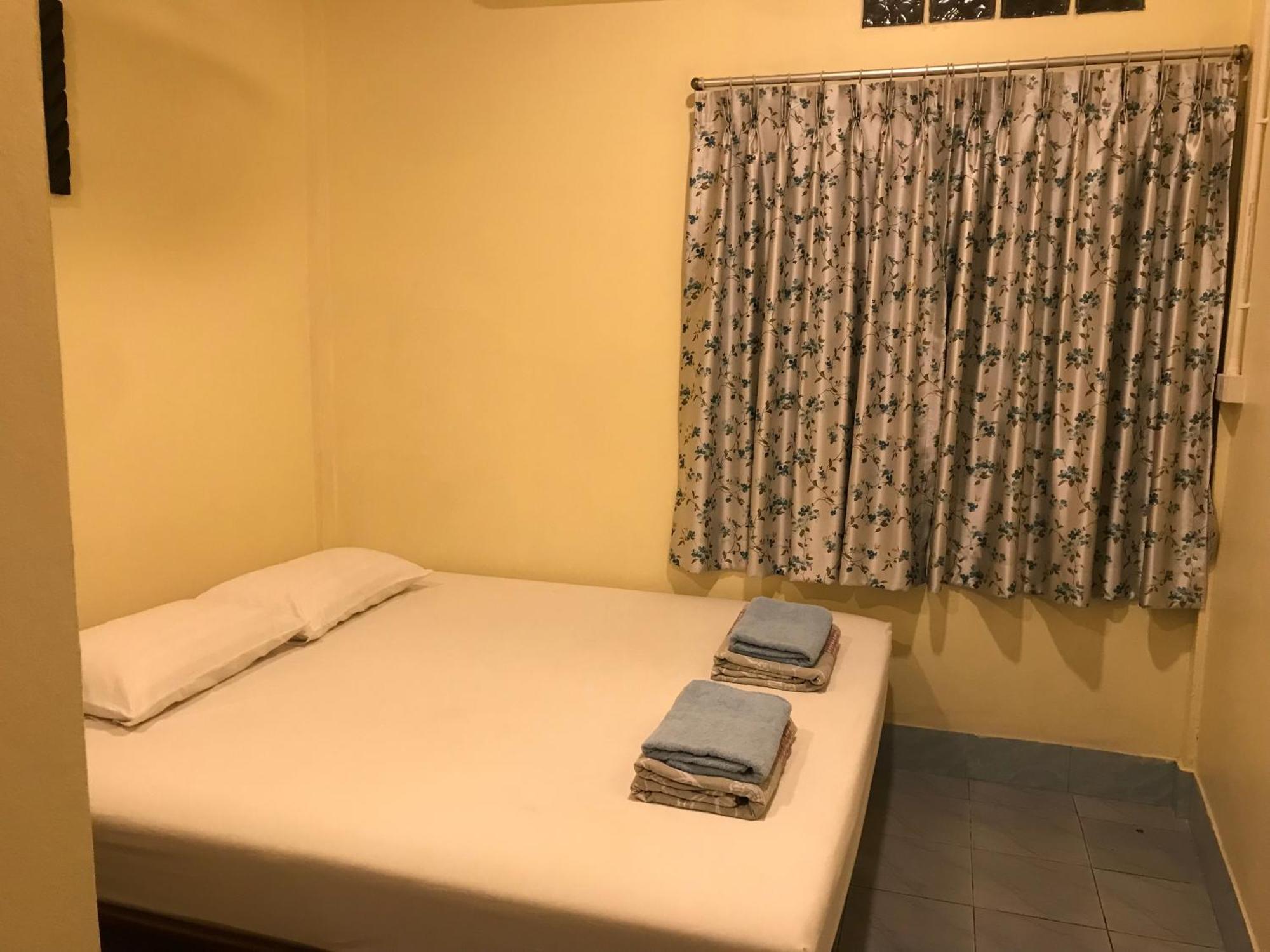 Vitoonguesthouse2Fanrooms & Aircondition Szukhothaj Kültér fotó