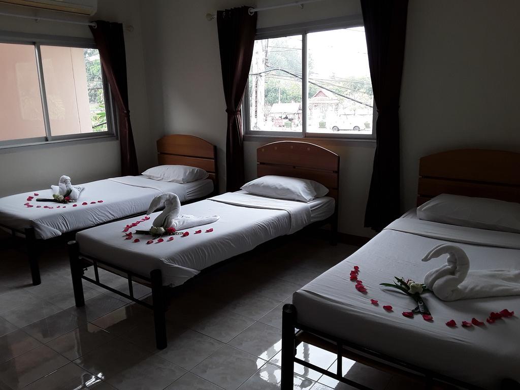 Vitoonguesthouse2Fanrooms & Aircondition Szukhothaj Kültér fotó